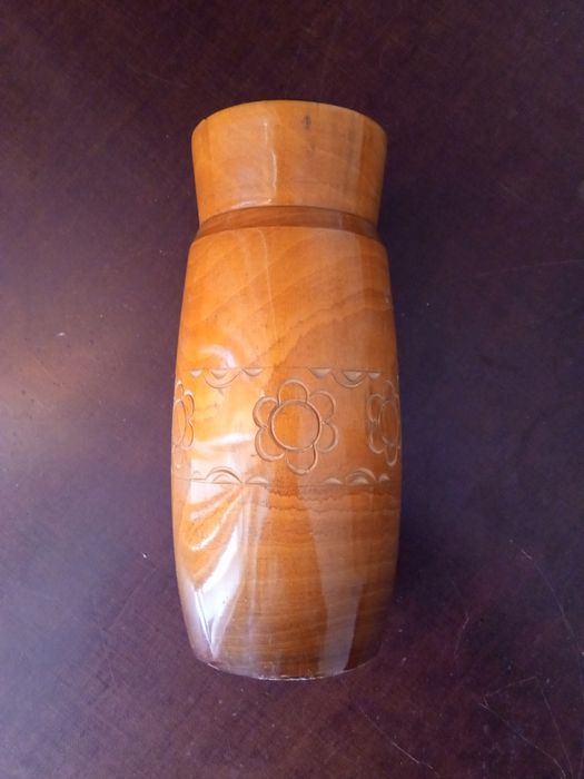 Деревянная винтажная ваза ручной работы