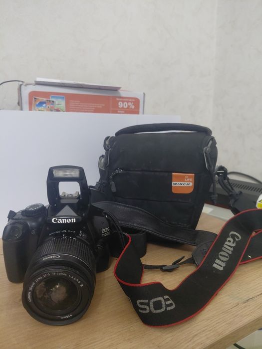 Фотокамера Canon EOS 1100D