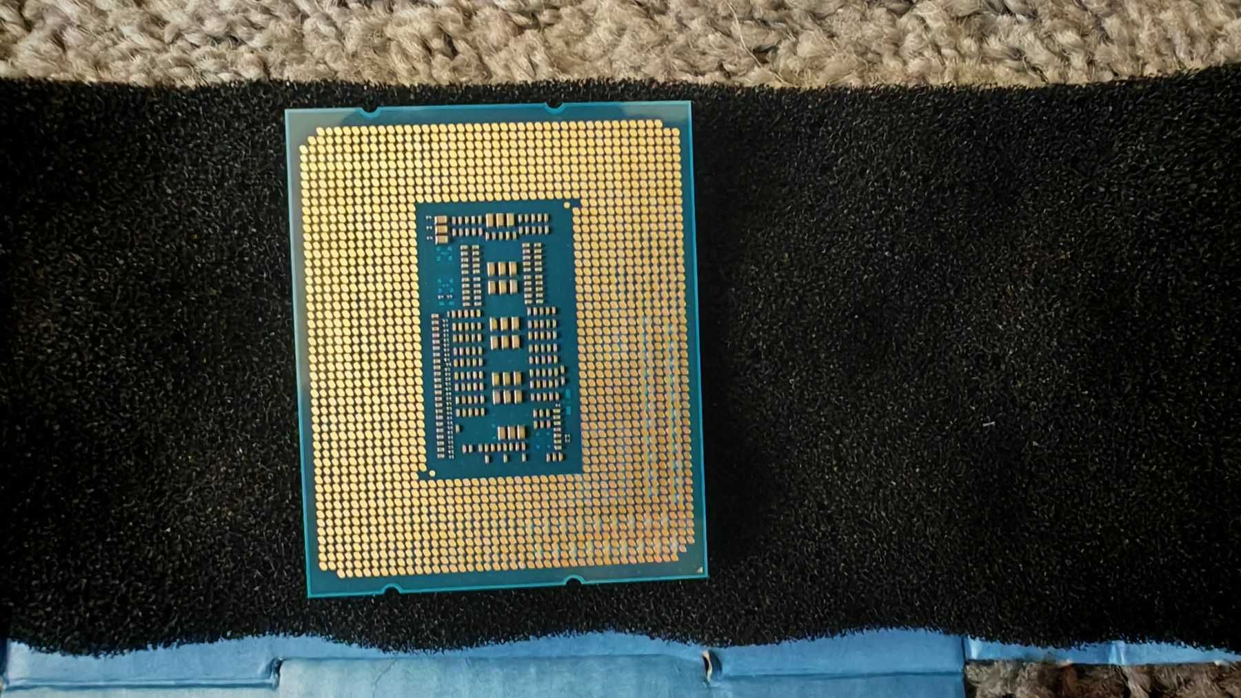 Процесор Intel  i7-14700 20 Cores  (Up to 5.4 GHz) 33MB, 65W, LGA1700