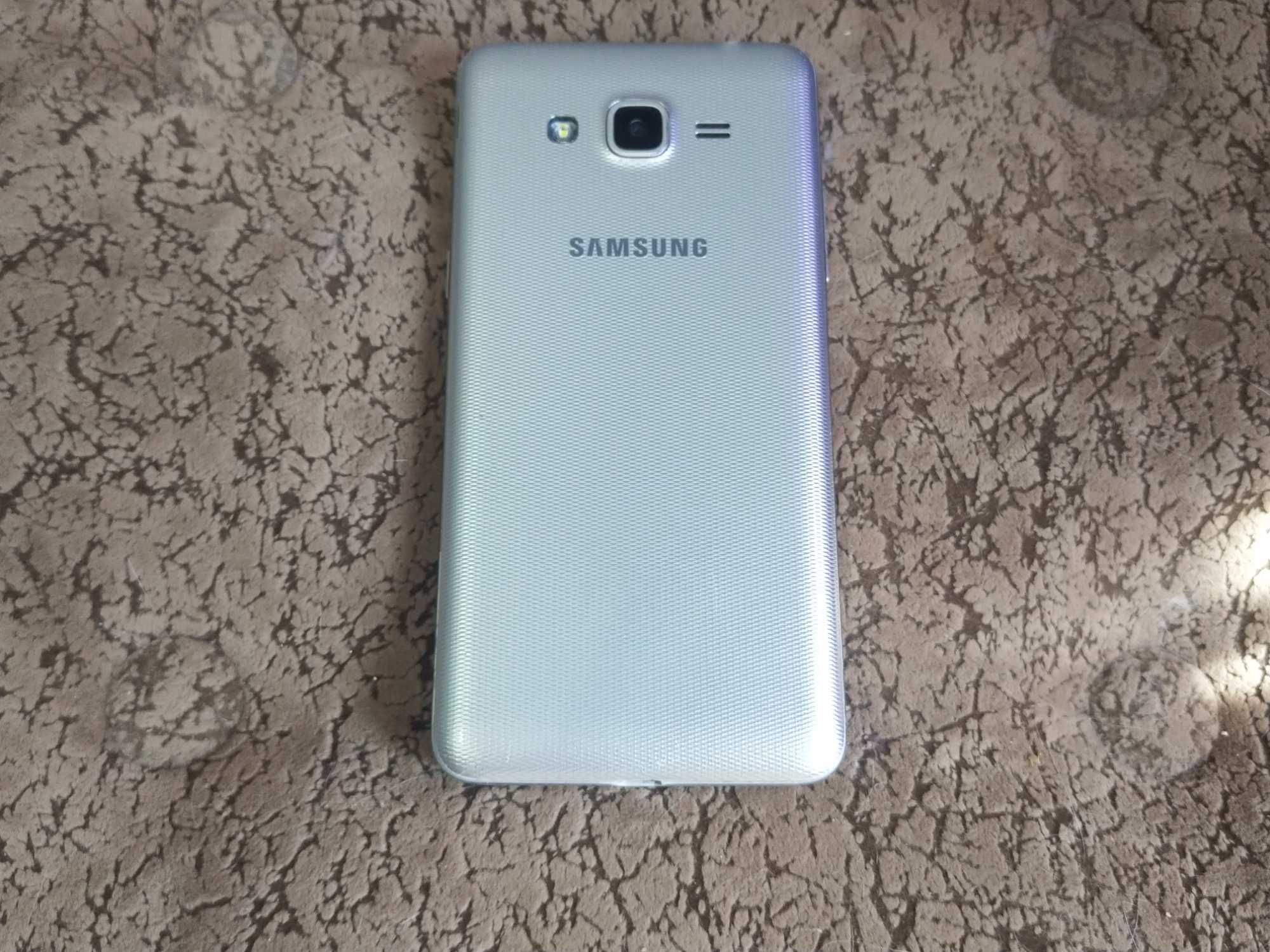 Смартфон Samsung j2 Prime