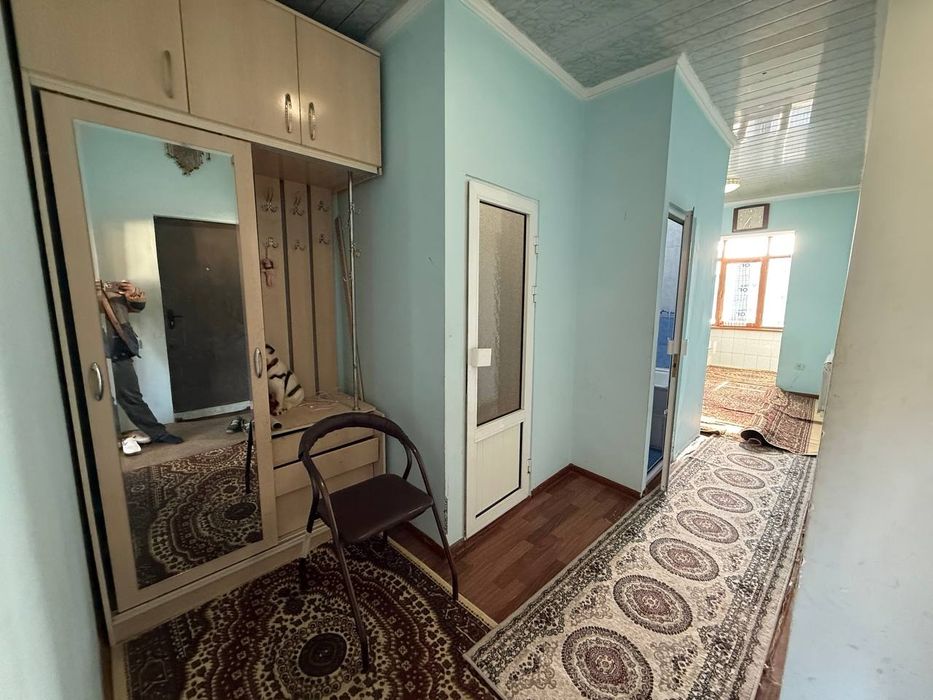 Шарк1 томонда жойлашган 2 хонали квартира ижарага берилади