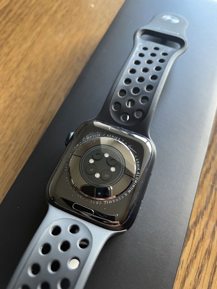 Iwatch 7 45mm nike edition