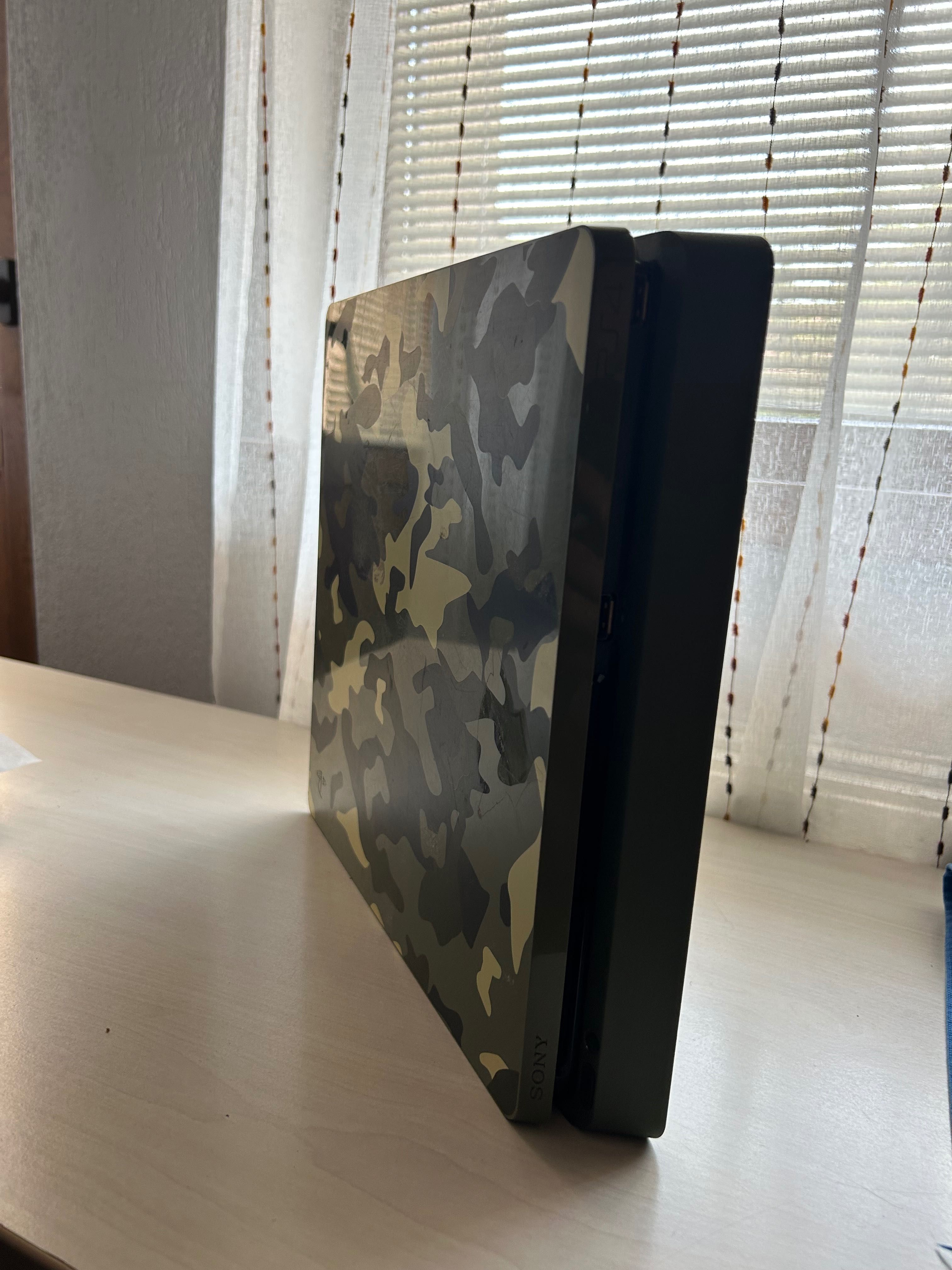 Playstation4 slim camouflage edition + джойстик +10 игри