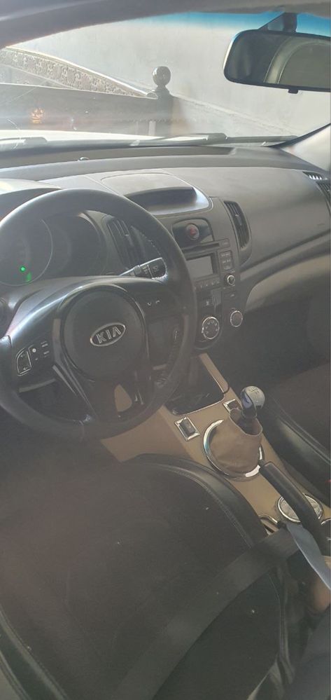 Kia forte srochna sotiladi
