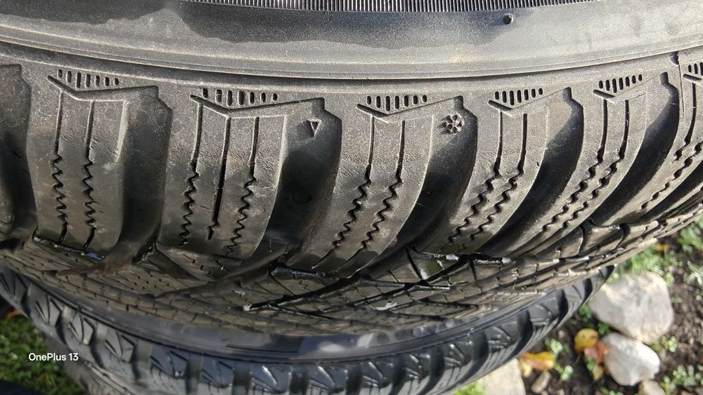 Vand jante cu cauciucuri 195 65 15 pt Renault Megane 2