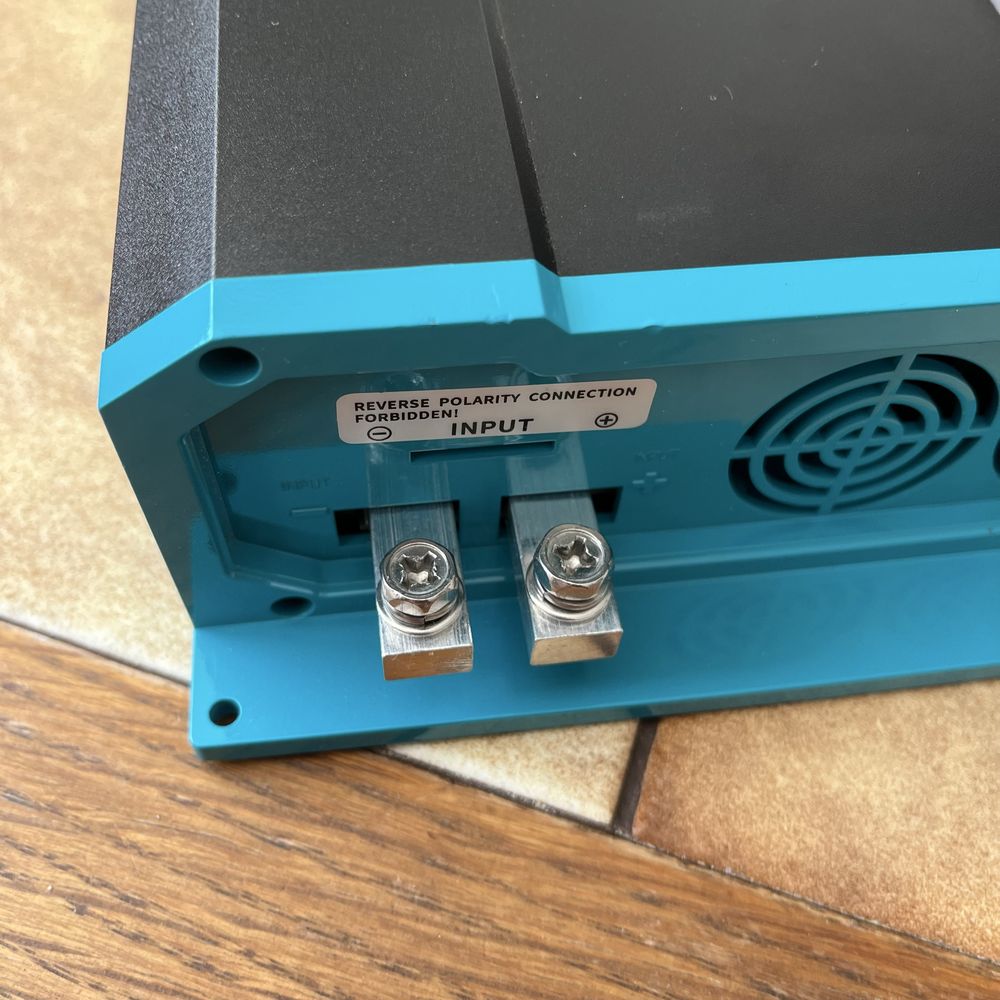Зарядно DC to DC charger 12v 40A