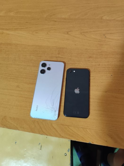 Rebmi 12 и iPhone SE 2
