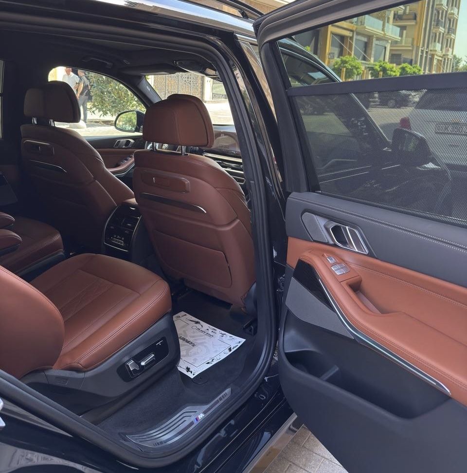 BMW X7 xDrive 40i 2025 год в Наличии