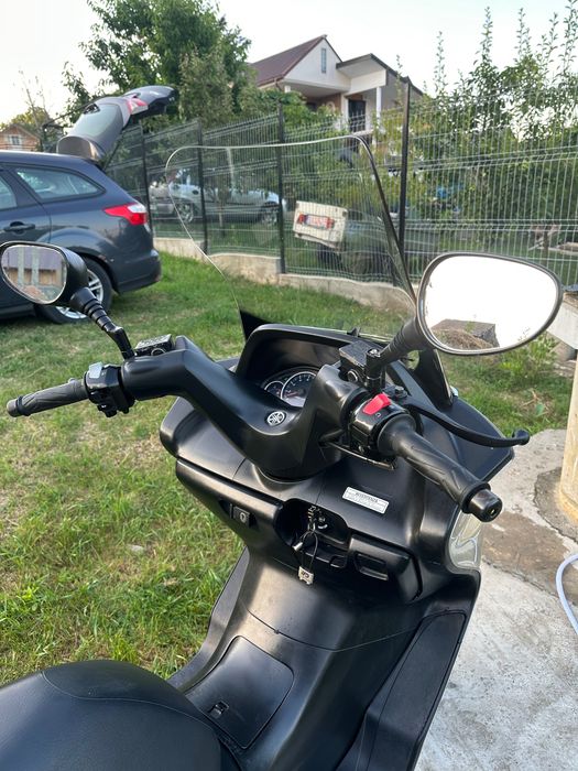 Vând scuter yamaha majesty 250 din 2004