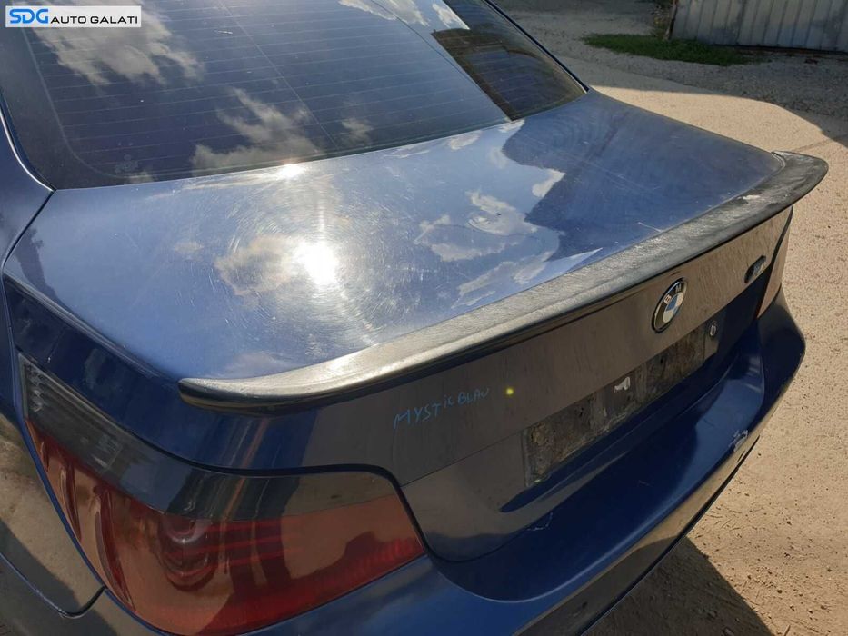 Capota Portbagaj Dezechipata cu Lip Eleron M Sport Tuning BMW Seria 5 E60 530 2003 - 2010 Culoare Mysticblau Metallic A07/5 (vopseaua prezinta mici defecte) [C1217]