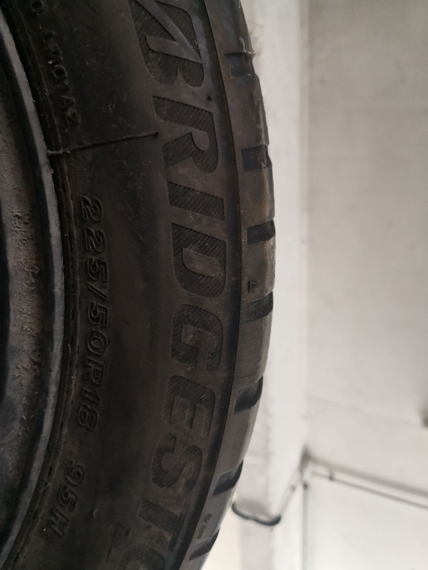 225 50 18 цола гуми Bridgestone