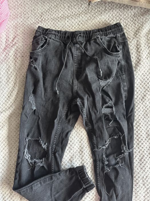 Дънки Bershka.