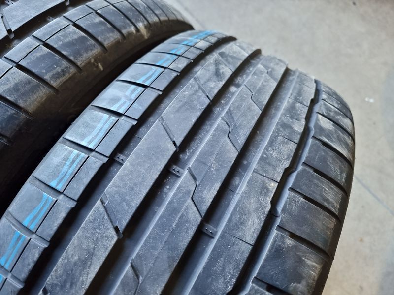 255/45/19 Hankook 2piese