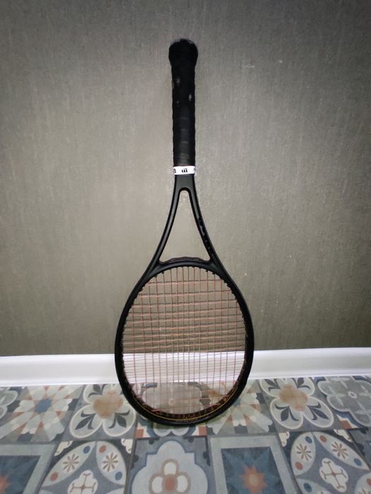 Продам ракетку Wilson для большого тенниса. Подарок в виде 1 намотки