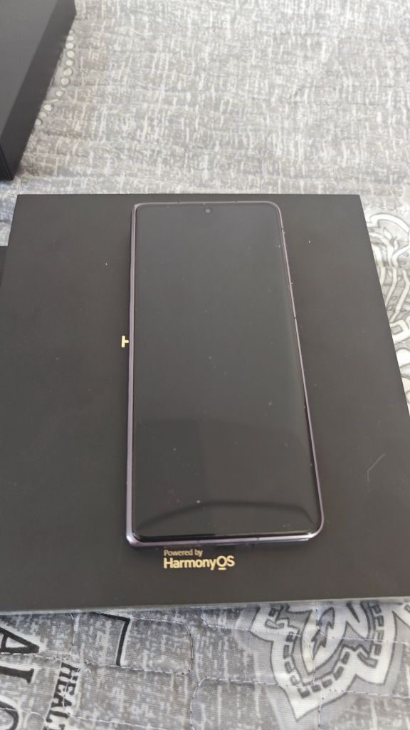 Huawei  Mate  X5