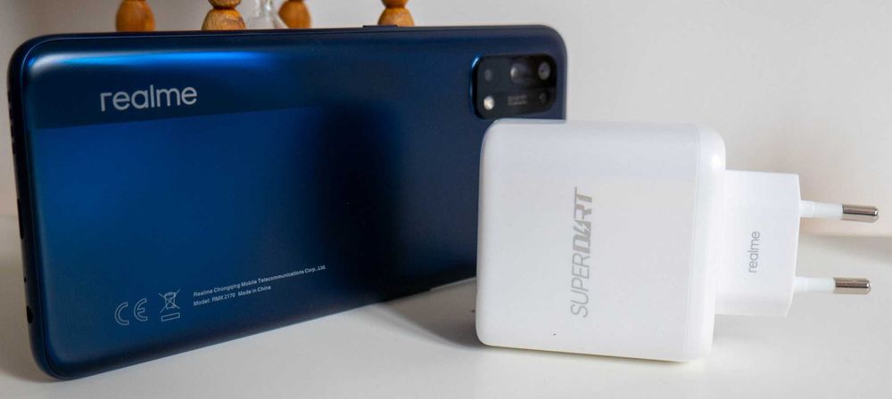 Мобилен телефон Realme 7 Pro като НОВ