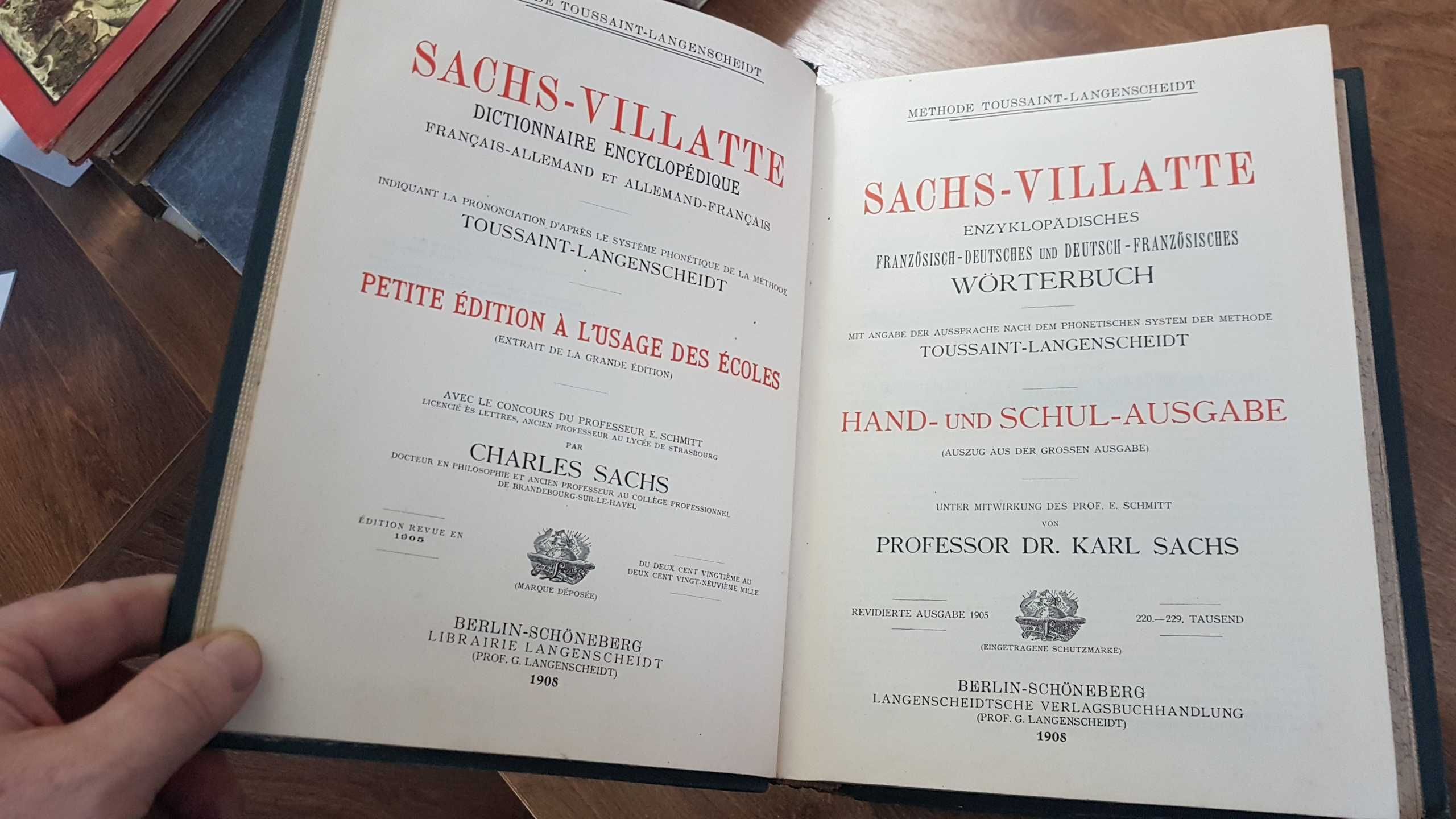 „Dicționar Enciclopedic Sachs Villatte” :Franceză - Germană si ger/fra