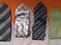 Vand 100 cravate, branduri cunoscute, noi si putin folos