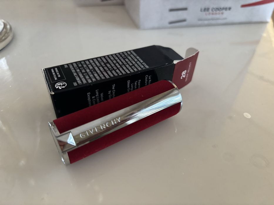 Givenchy червило