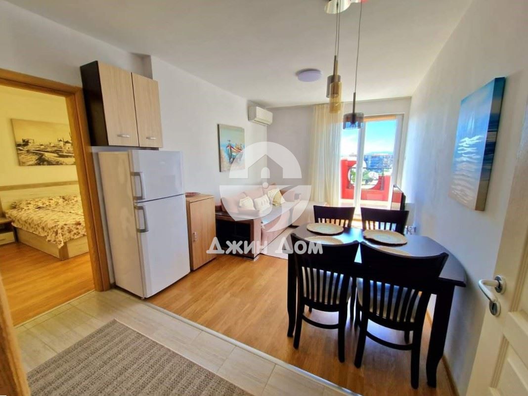 Продава се Тристаен апартамент в к.к. Слънчев бряг - 79 кв.м за 1330 €/кв.м - Снимка #1