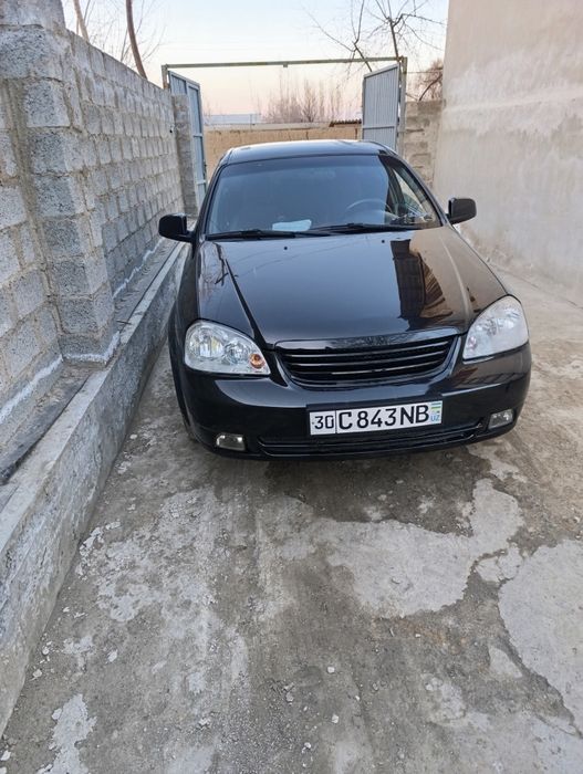 Lasetti 2009 holati zoʻr 6300y.e.kelishamiz, 100 talik metan