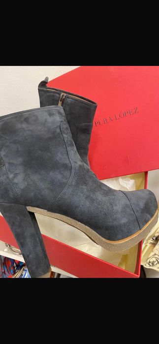 Продавам дамски боти естествена кожа нови