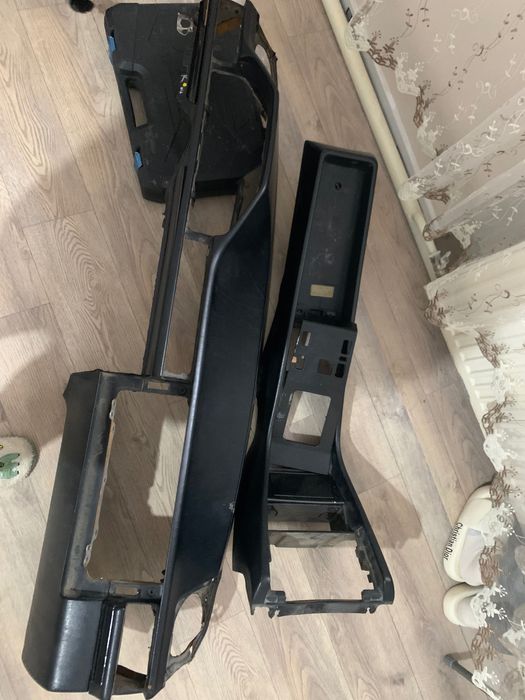 Центральная консоль и торпеда