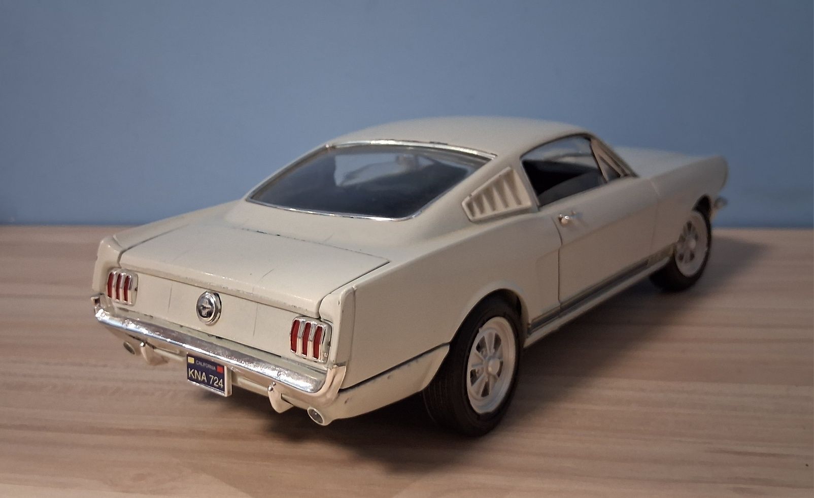 Ford Mustang GT 350 1:18 Jouef Evolution