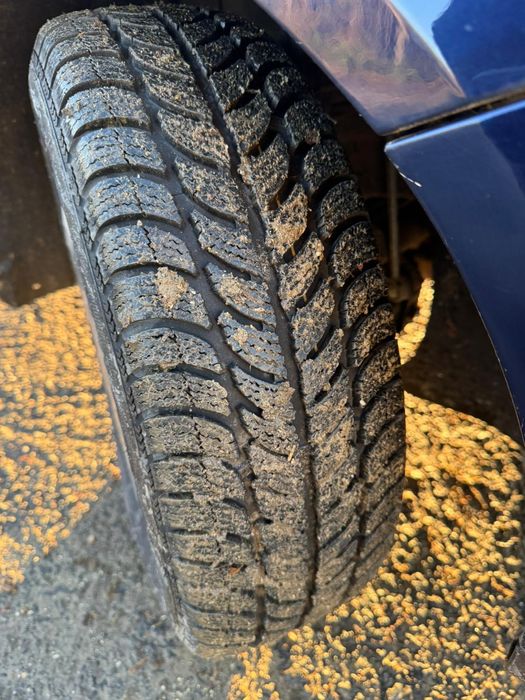 Vând Volksewagen Polo