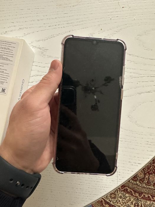 Продам Galaxy A04e в идеальном состоянии