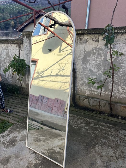 Продавам! Огледало свободно стояща