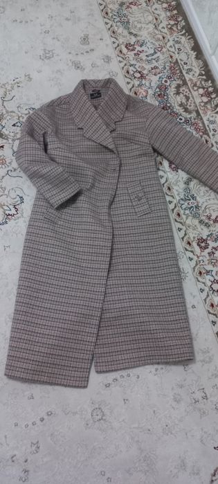 Пальто осенне зимнее.