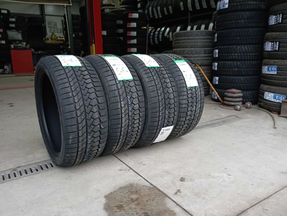 Anvelope Goodride 235/40/18 Noi De Iarna