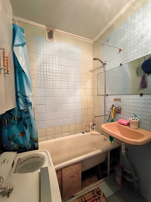 Продам 2комн кв в районе универа Жубанова