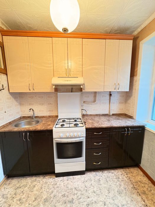 Продется 3 комнатная квартира