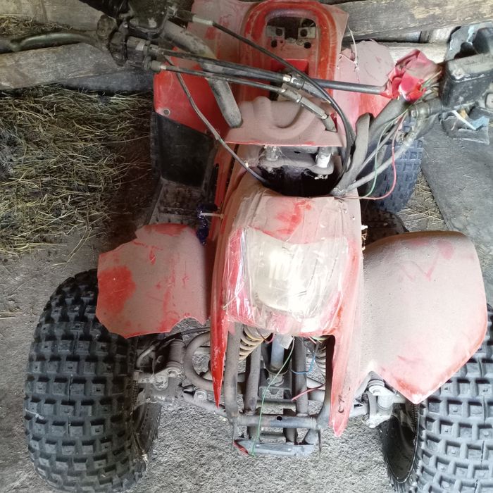 Vând atv yamaha 125cc