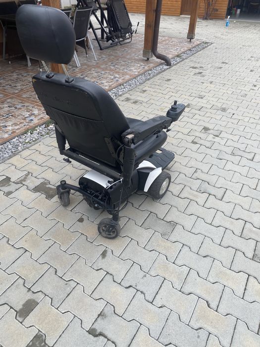 carucior electric invalizi