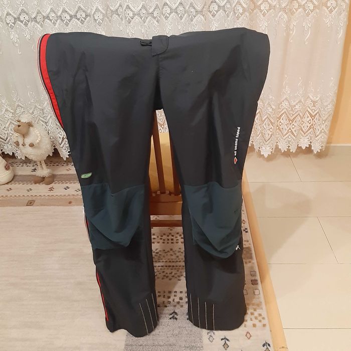 Гащеризон с подплата за ски,туризъм и риболов