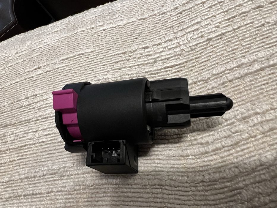 Стоп машинка : 4F0 945 459 B