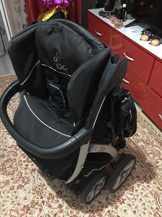 Carut bebe adus din Londra . În stare excelenta, calitate englezeasca.