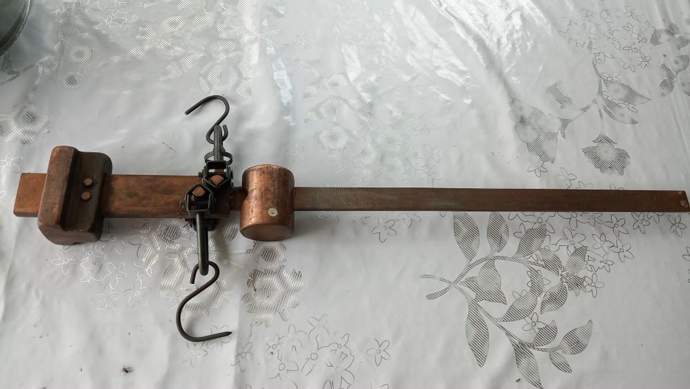 Продаю весы советские