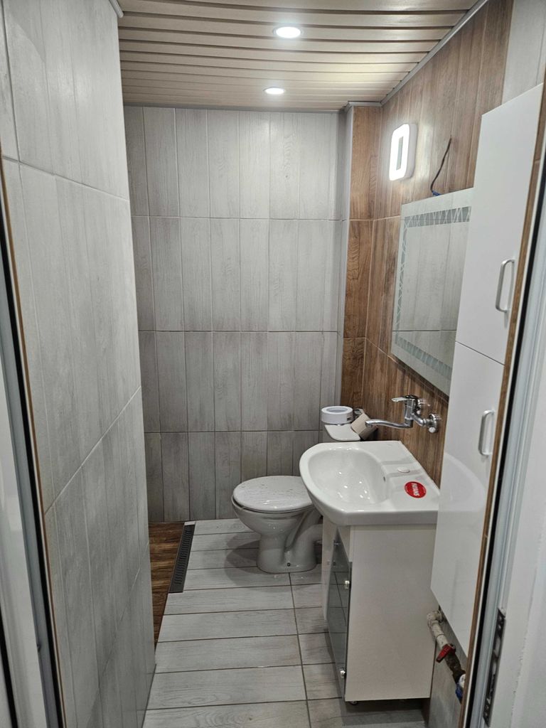 Продава се Тристаен апартамент в Плевен, Идеален център - 87 кв.м за 1288 €/кв.м - Снимка #2