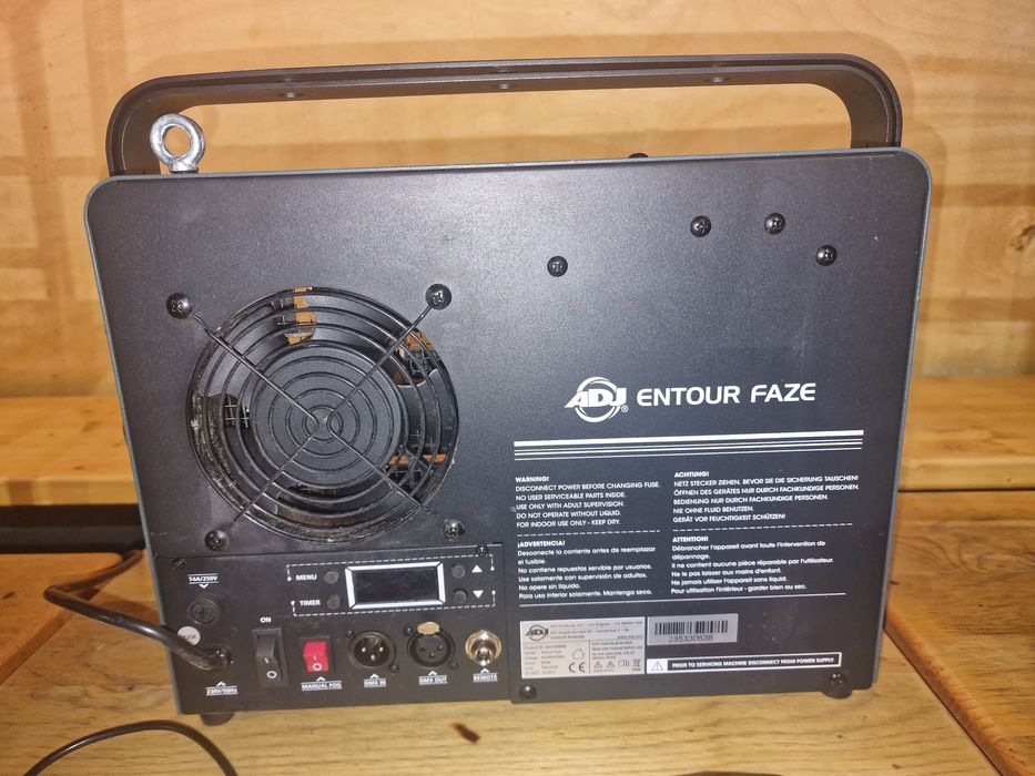 Пушек машина ADJ Entour Faze