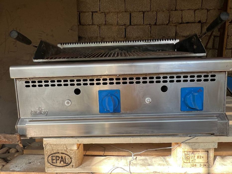 Uchtasi birda 1.Mini Elektr Plita 2.Katta Elektr Grill 3.Gazli grill