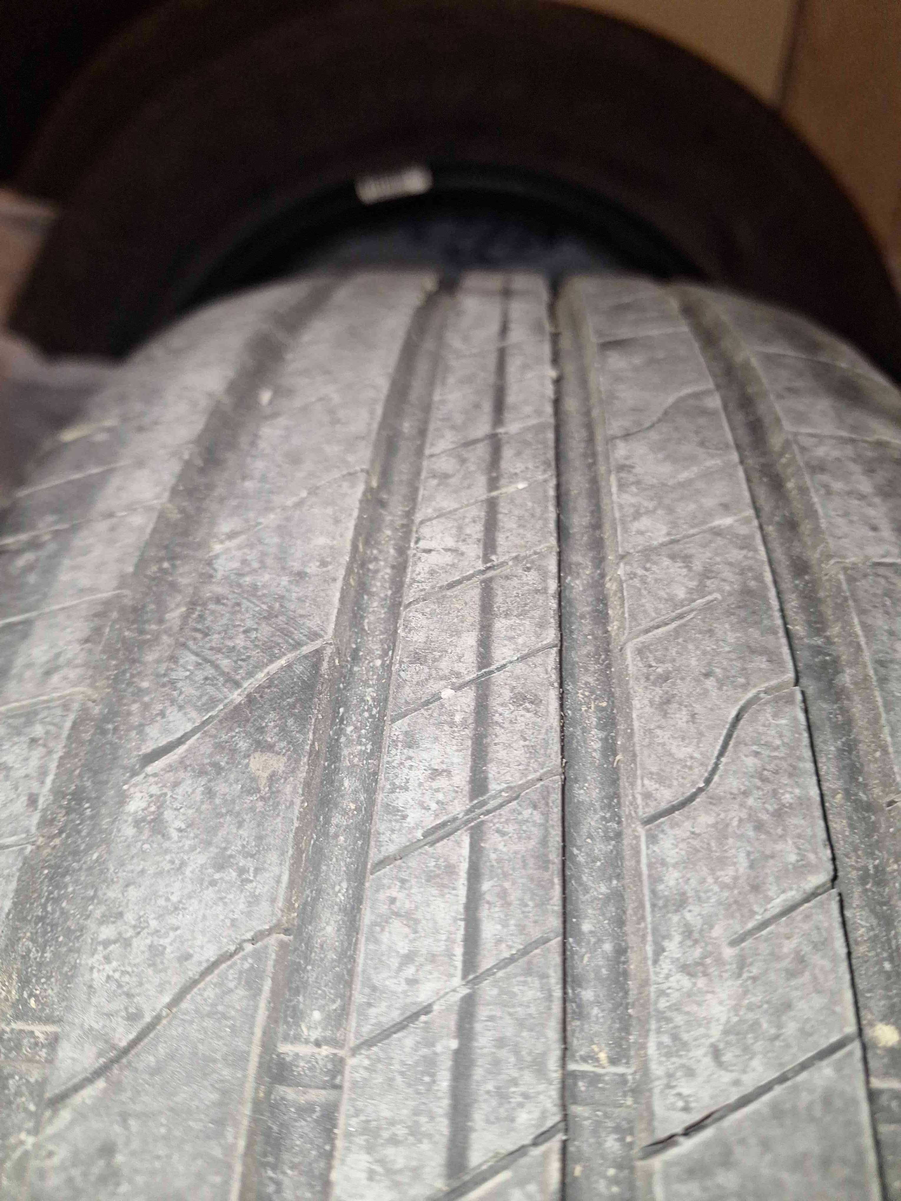 GOODYEAR 215/60R17 96H EFFICIENTGRIP 2 SUV - 4бр. 2224 Made in Germany