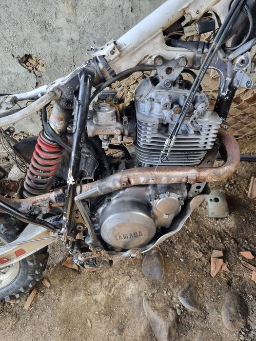 Cross Yamaha XT 600
