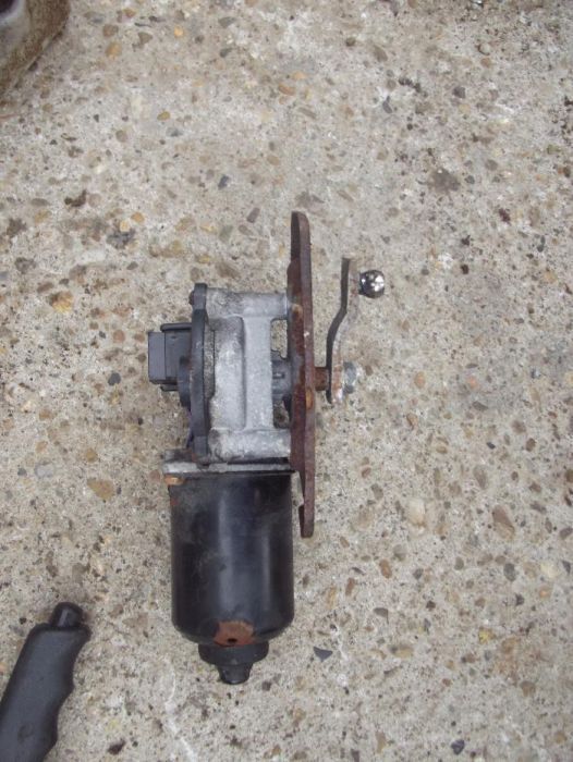 Motoras Stergatoare Suzuki jimny fata Haion spate dezmembrez Jimny