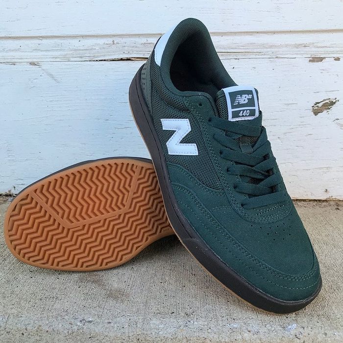 Продам мужские кроссовки New balance