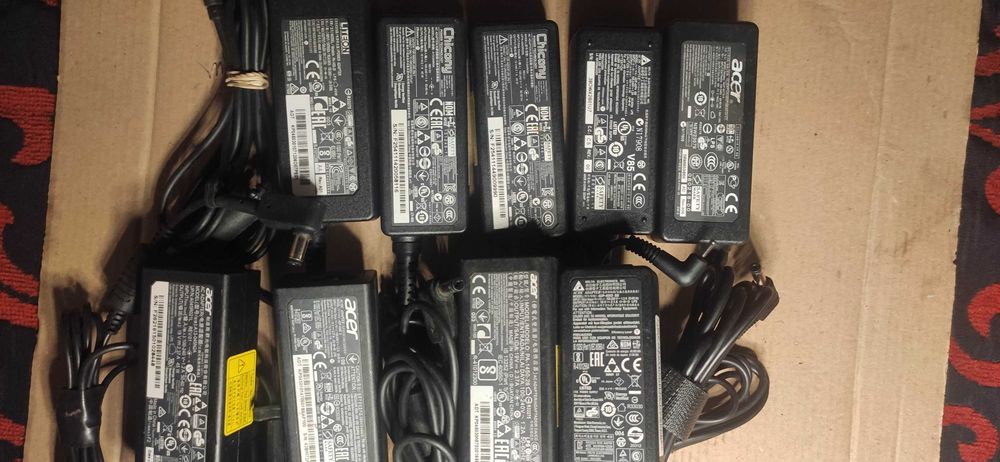 Incarcator laptop Acer 19V, Packard Bell 19v alimentator ACER original