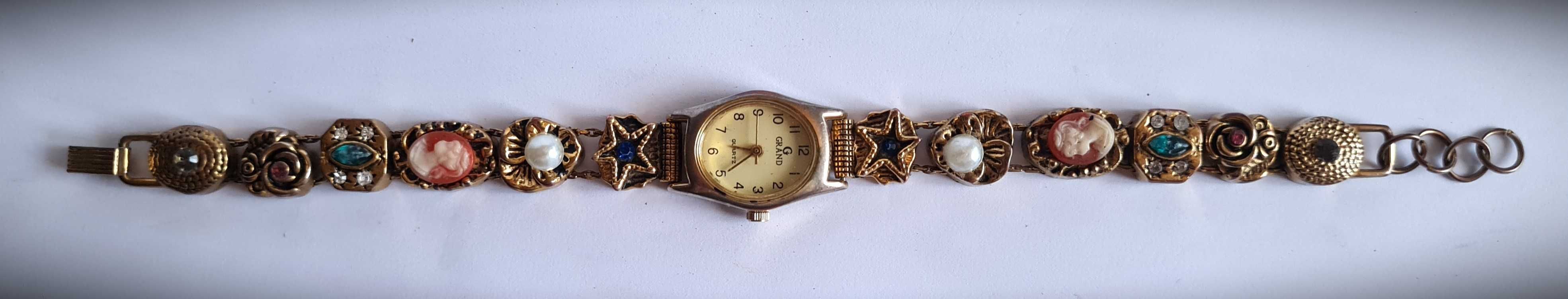GRAND, ceas-brățară, stil victorian, cu charm-uri și camee